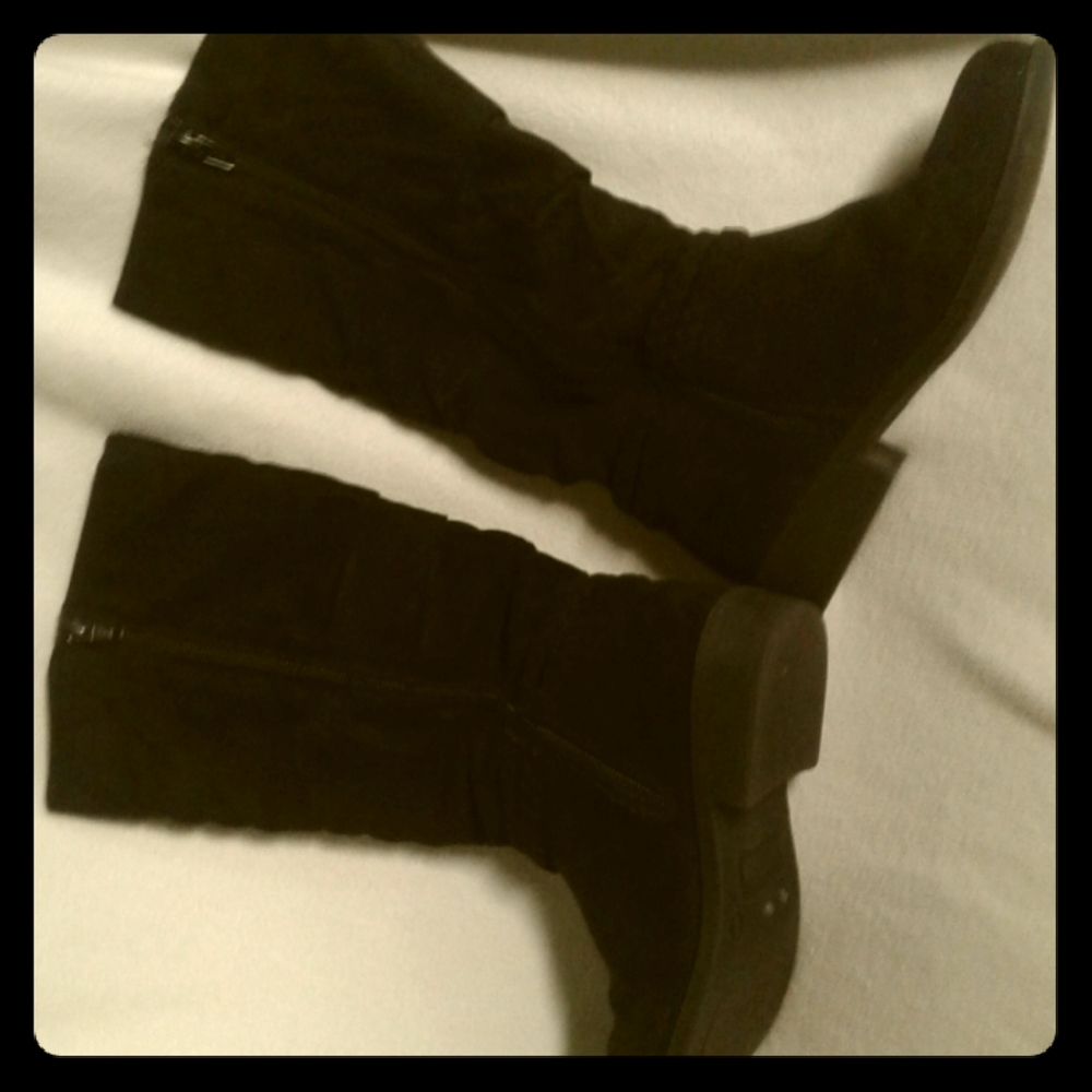 Girls 4 Shin-high black boots